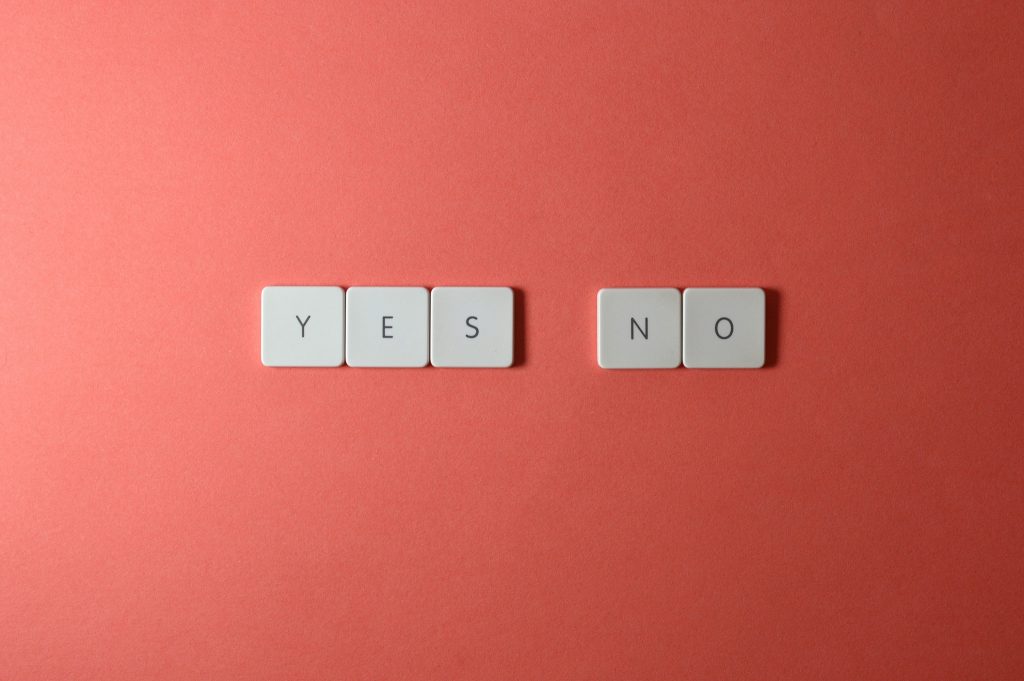 The words "yes" and "no" spelled out by white squares.